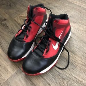 Nike Max Air basketball shoes